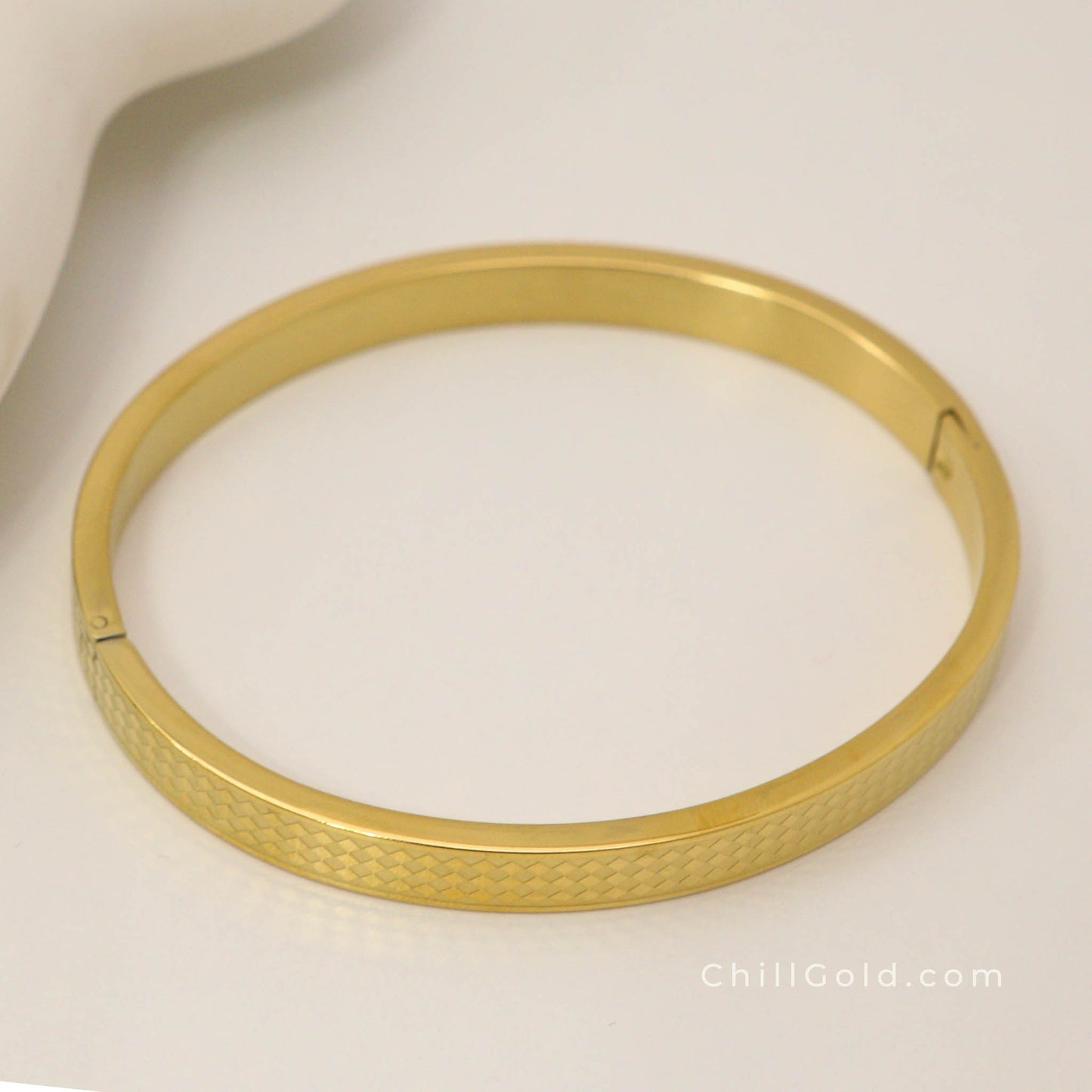 Golden Rhombus Carved Bangle