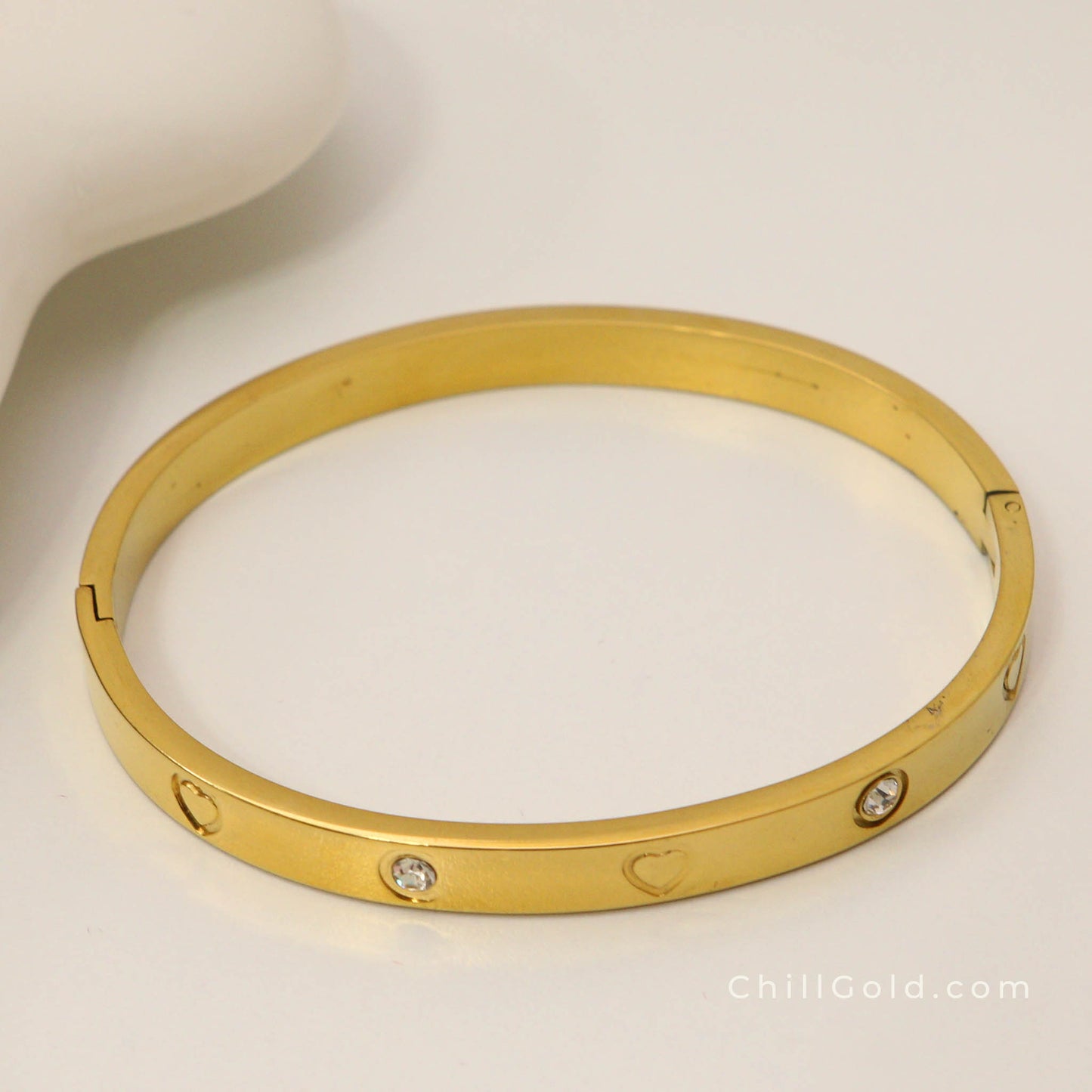 Heart & Rhinestone Bangle