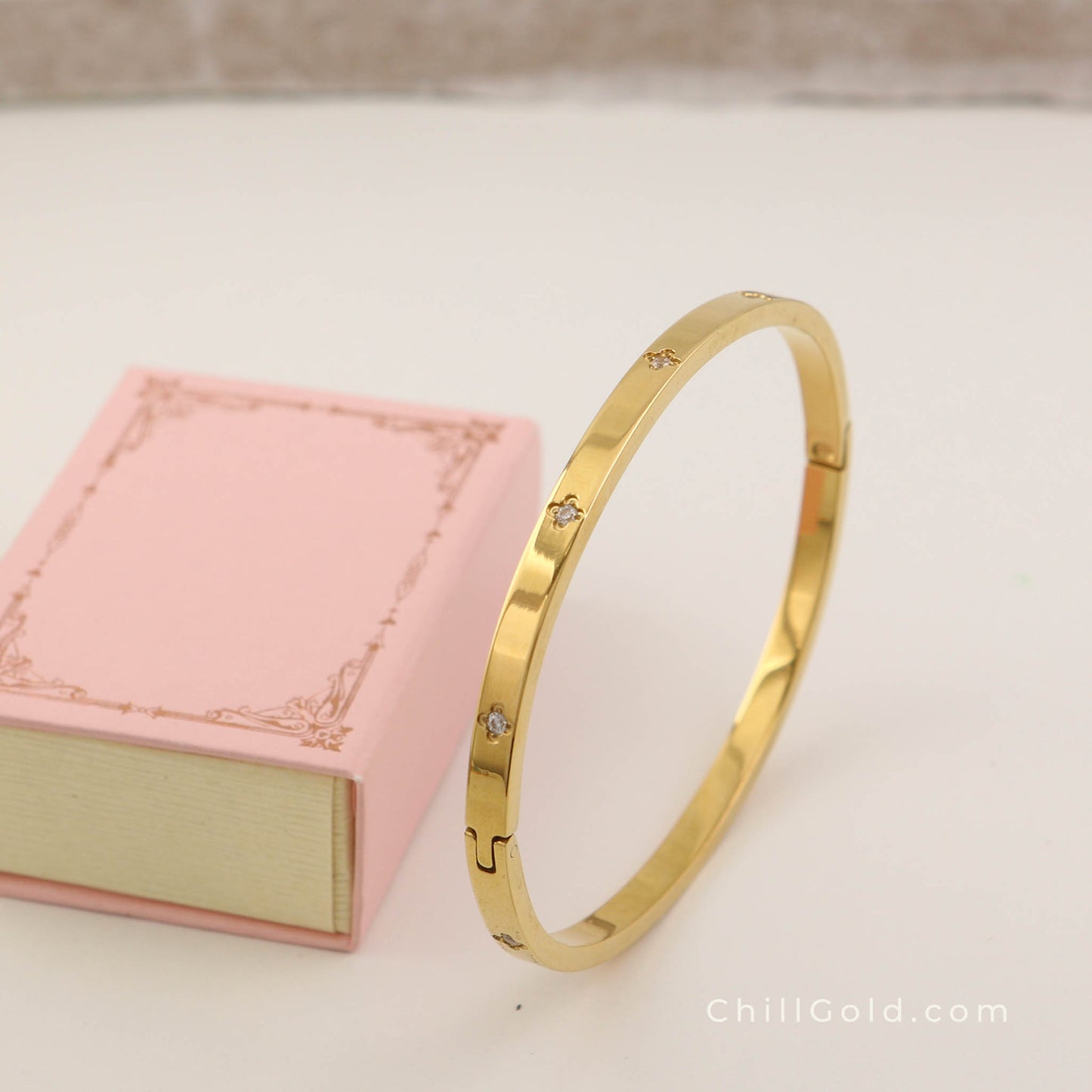18K Gold Plated Clover Crystal Stone Bangle Bracelet