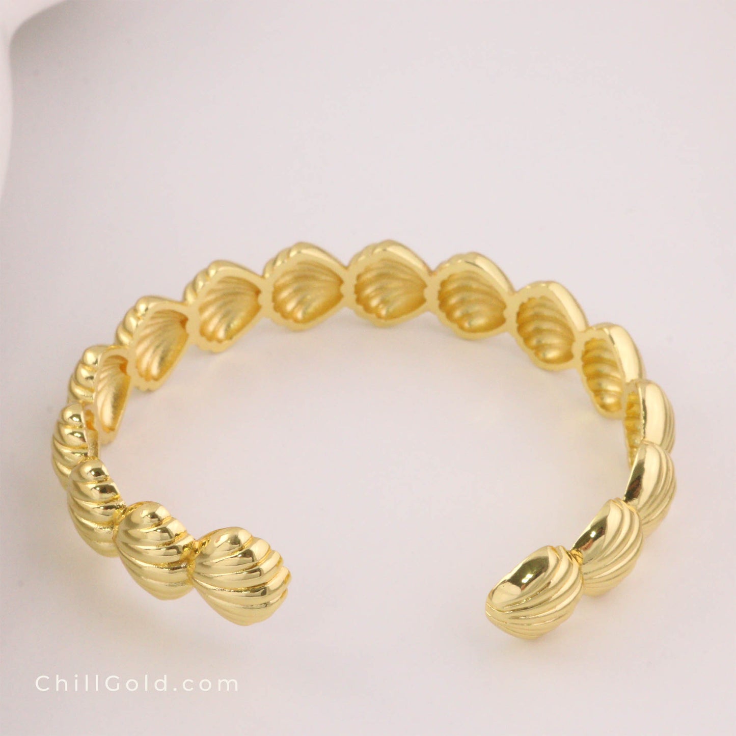 Shell-Shaped Cuff Bangle