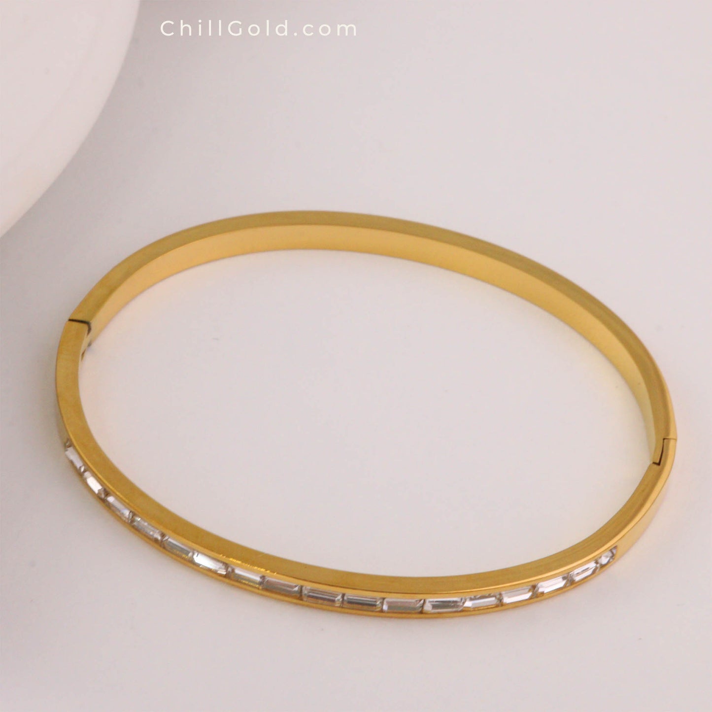 Non-Fading Zircon Bangle
