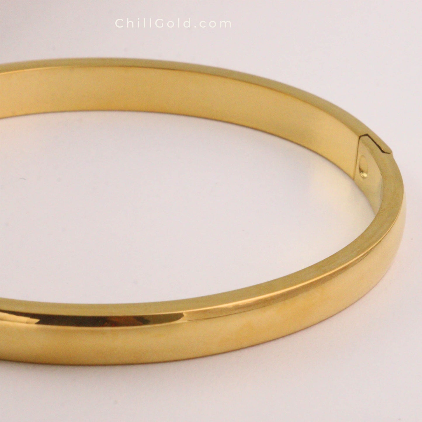 Minimalist Curved Bangle