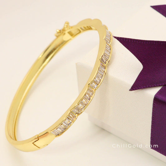 Scalloped Pave Cubic Zirconia Gold Bangle