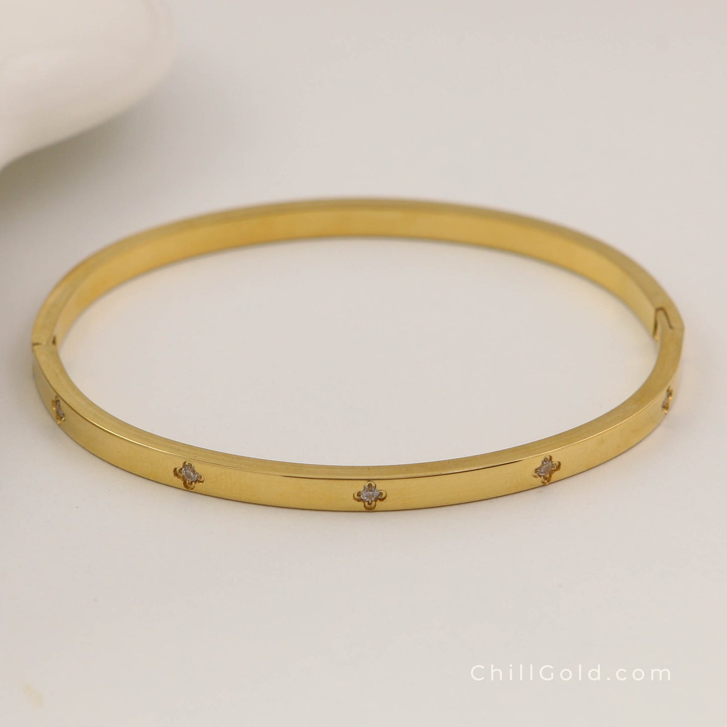 18K Gold Plated Clover Crystal Stone Bangle Bracelet