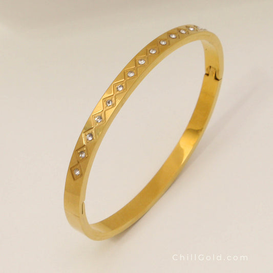 Elegant 18K Gold Plated Rhombus Rhinestone Bangle