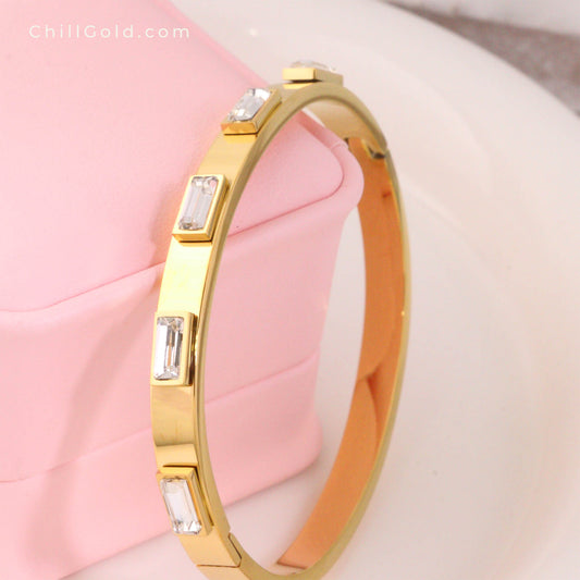 Vintage Zircon Inlaid Bangle