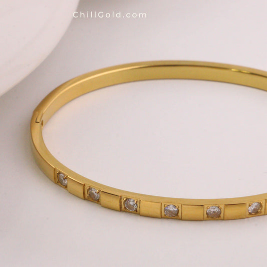 Zircon Square Bezel Bangle