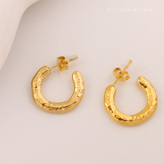 18K Gold Plated Hammered C-Hoop Earrings