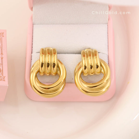 18K Gold Plated Twisted Oval Hoop Earrings