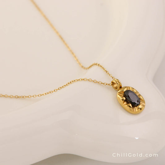 French Vintage 18K Gold Plated Black Zircon Oval Pendant Necklace