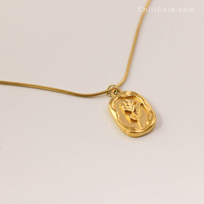 Cuban Rose & Tulip Coin Irregular Flower Necklace